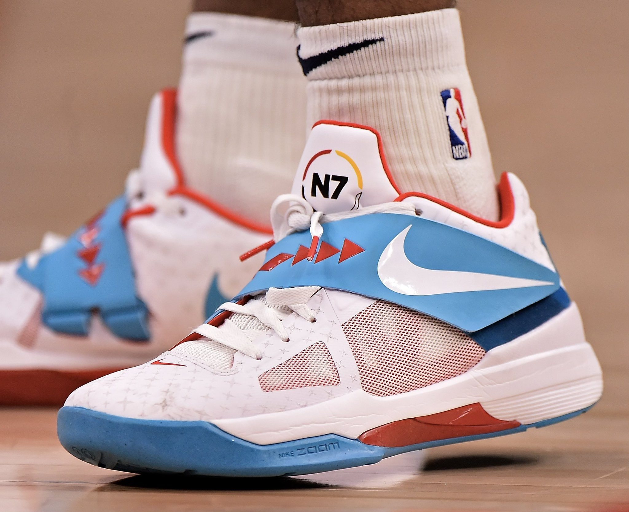 中锋纵深 中锋纵深